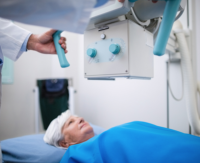 Paciente durante toma de radiografía